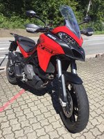 Ducati Multistrada V2S Touring in rot aus 1.Hand